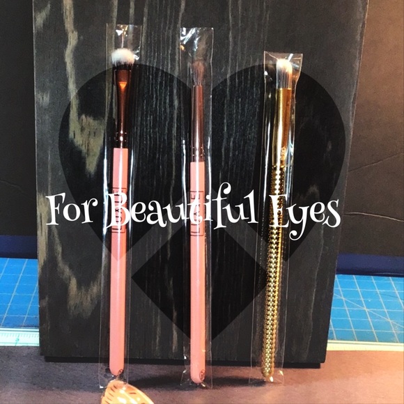 Luxie Other - 🌻LUXURIOUS TRIO OF EYE MAKE UP BRUSHES.